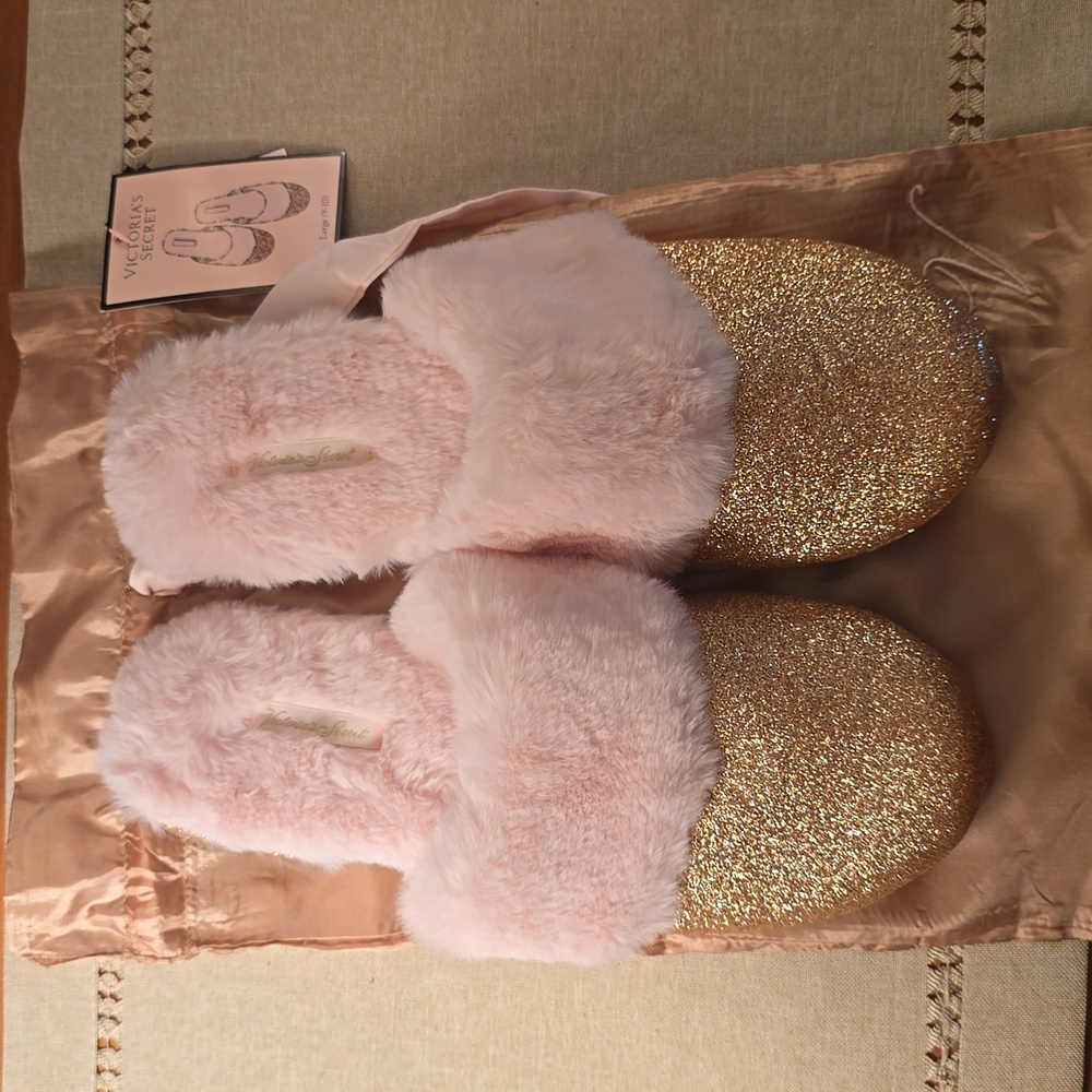 Victoria's Secret VS Gold Sparkle Blush Slippers Size Large (9-10) NWT